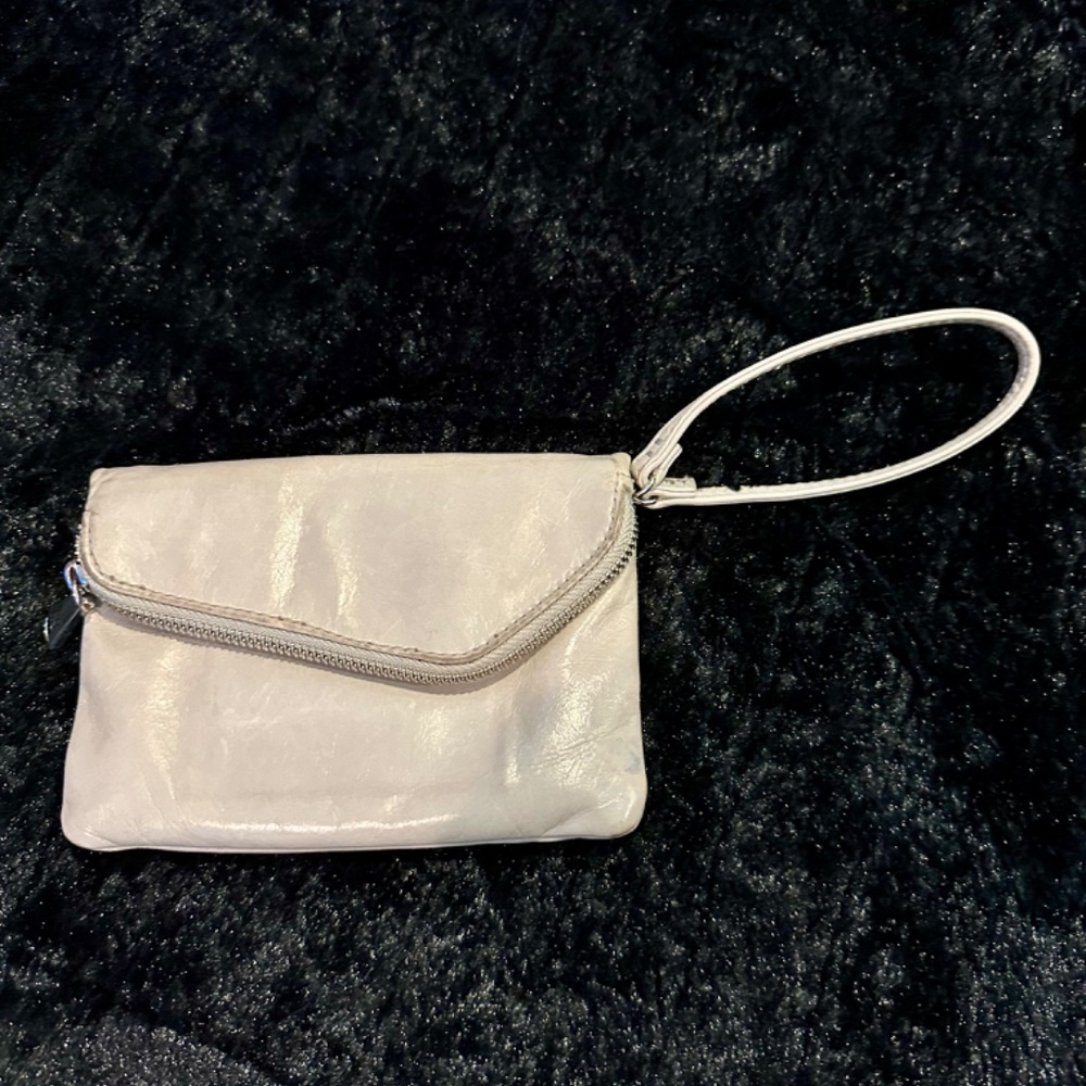 HOBO Multifunctional Purse - Picture 3 of 10